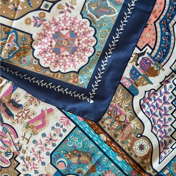 Designer-style Silk Scarf 140cm - Picture 7 of 8